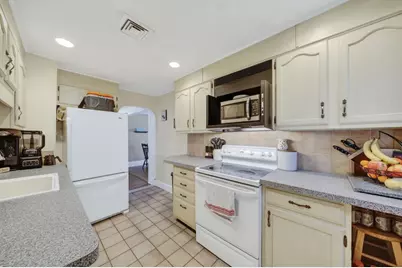 27 Meadow Ln, Acushnet, MA 02743 - Photo 15