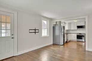 19 Fairview Ave, Malden, MA 02148 - Photo 5