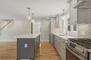 6 Eleanor Rd, Walpole, MA 02081 - Photo 5