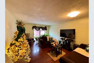 33 Cary Ave #11, Chelsea, MA 02150 - Photo 5