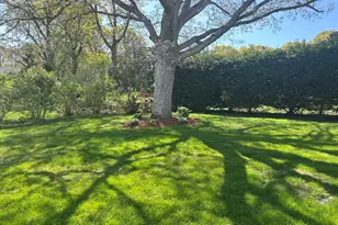 21 Brae Burn Ln, Yarmouth, MA 02664 - Photo 3