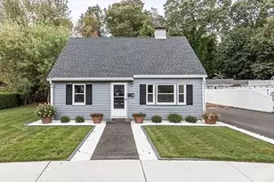 65 Alandale Pkwy, Norwood, MA 02062 - Photo 3