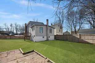 76 Main St, Blackstone, MA 01504 - Photo 3