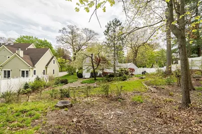 100 Hartman Rd, Newton, MA 02459 - Photo 5