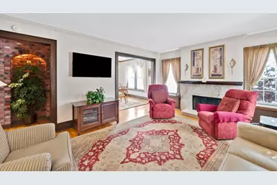 46 Eckington St, Springfield, MA 01108 - Photo 3