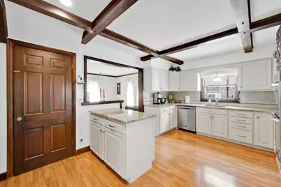 46 Eckington St, Springfield, MA 01108 - Photo 13