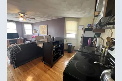 217 Holland St #2B, Somerville, MA 02144 - Photo 9