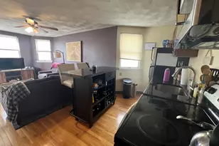 217 Holland St, Somerville, MA 02144 - Photo 9