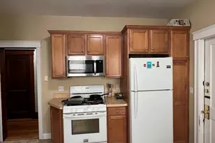 223 Holland St, Somerville, MA 02144 - Photo 3