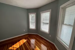 33 Hancock St, Somerville, MA 02144 - Photo 5