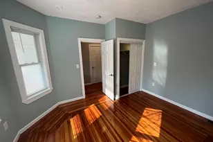 33 Hancock St, Somerville, MA 02144 - Photo 7