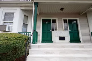 51 Robbins, Waltham, MA 02453 - Photo 3