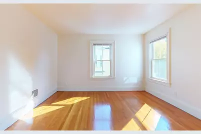 51 Robbins #2, Waltham, MA 02453 - Photo 7