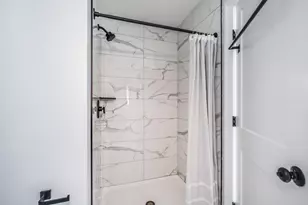 451 Essex St, Beverly, MA 01915 - Photo 19