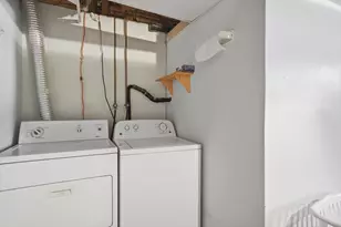 20 Bolton St, Worcester, MA 01604 - Photo 21