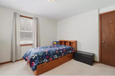 20 Bolton Street, Worcester, MA 01604 - Photo 17