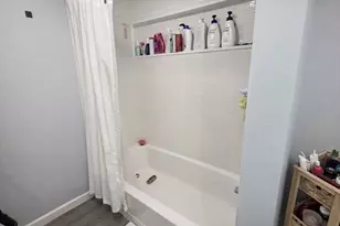 109 Oak St, Clinton, MA 01510 - Photo 9