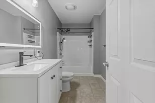 63 Brow St, Fall River, MA 02721 - Photo 9