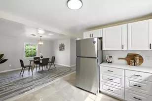 73 Timber Ln, Springfield, MA 01119 - Photo 5