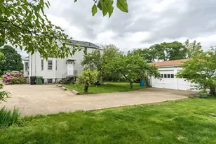 57 Prospect St, Watertown, MA 02472 - Photo 7