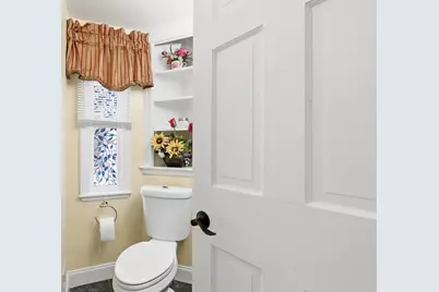 560 Worcester St, Wellesley, MA 02481 - Photo 29