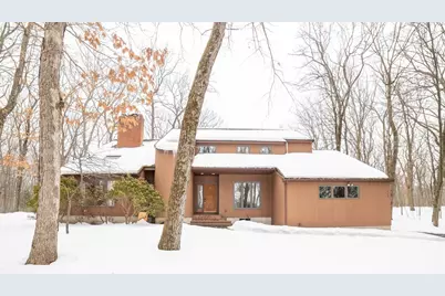 160 Floral St, Shrewsbury, MA 01545 - Photo 1