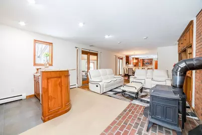 160 Floral St, Shrewsbury, MA 01545 - Photo 17