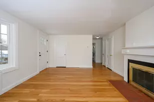 25 Bayberry Ln, Cohasset, MA 02025 - Photo 11