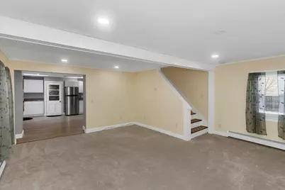 8 Putnam St, Springfield, MA 01109 - Photo 7