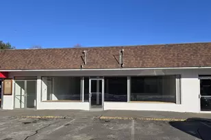 320 College St, Amherst, MA 01002 - Photo 1