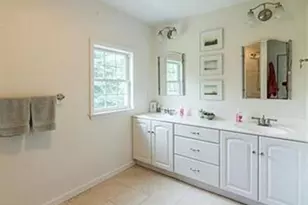 14 Rockland St, Newton, MA 02461 - Photo 5