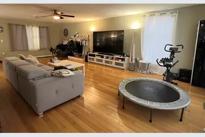 14 Rockland St, Newton, MA 02461 - Photo 15