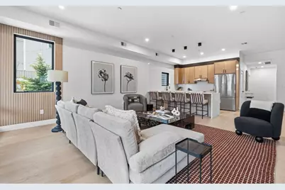 156 Albion St #1, Somerville, MA 02144 - Photo 9