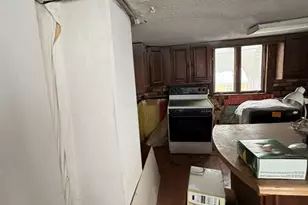 13 Basket St, Huntington, MA 01050 - Photo 9