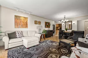 33 Pond Ave, Brookline, MA 02445 - Photo 11