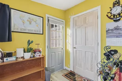 14 Ridgefield Dr, Framingham, MA 01701 - Photo 33