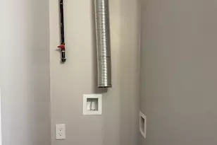 65 Mt Pleasant St, New Bedford, MA 02740 - Photo 13