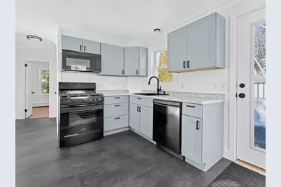 1553 Riverside Ave, Somerset, MA 02726 - Photo 5