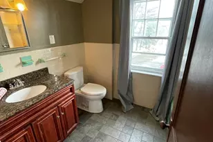 365 Lake Ave, Worcester, MA 01604 - Photo 11