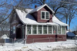 365 Lake Ave, Worcester, MA 01604 - Photo 1