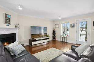 80 Pleasant St, Medfield, MA 02052 - Photo 15