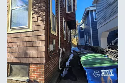 20 Mossland St, Somerville, MA 02144 - Photo 11