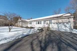 41 Auburn St, Waltham, MA 02453 - Photo 1