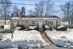 15 Robin Ln, Lowell, MA 01854 - Photo 1