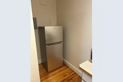 36 Linnaean St #8, Cambridge, MA 02138 - Photo 5