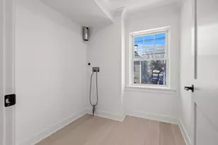 182 Merrimac St, Newburyport, MA 01950 - Photo 33