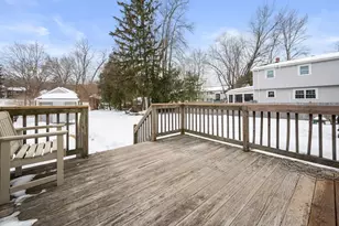 8 Cleveland Ave, Ipswich, MA 01938 - Photo 9