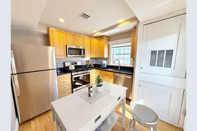 37 Fenton St #2, Boston, MA 02122 - Photo 3