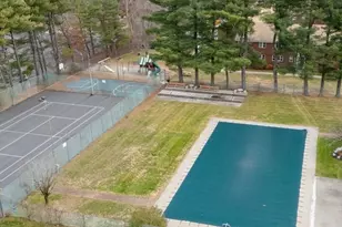 204 Regency Park Dr, Agawam, MA 01001 - Photo 21