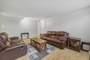 204 Regency Park Dr, Agawam, MA 01001 - Photo 3